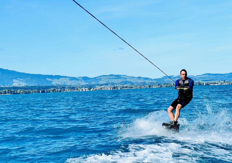 hotel_und_restaurant_niesenblick_freizeitaktivitaeten_wakeboard