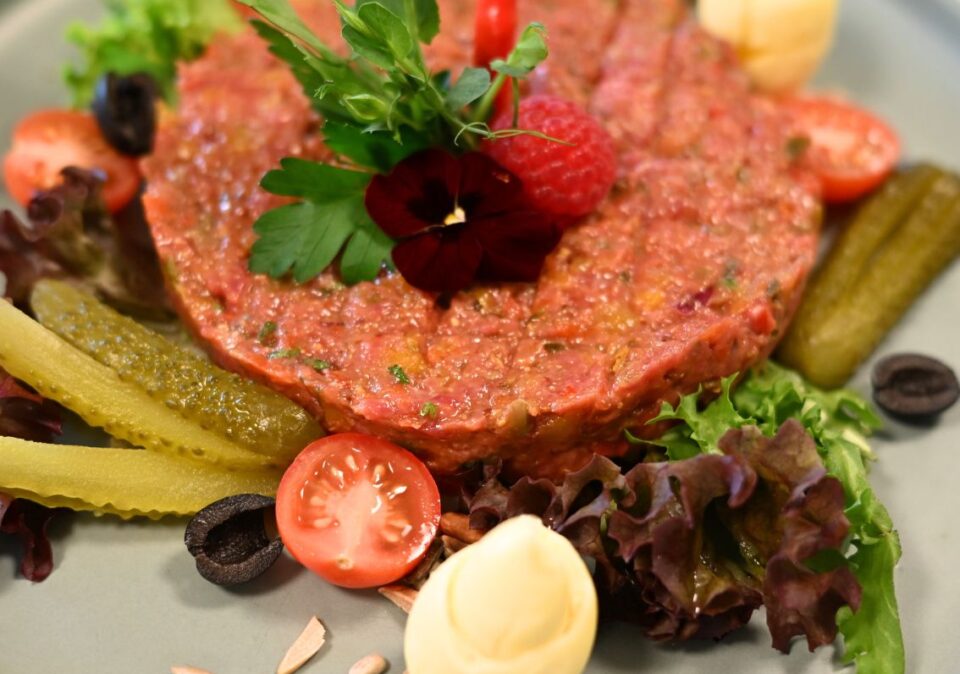 hotel_und_restaurant_niesenblick_restaurant_und_terrasse_menu_07-min